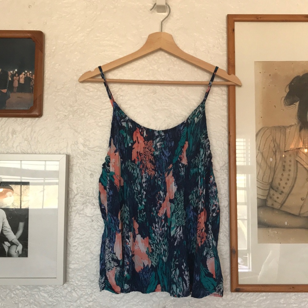 Fun & Tropical Coral Print Blouse